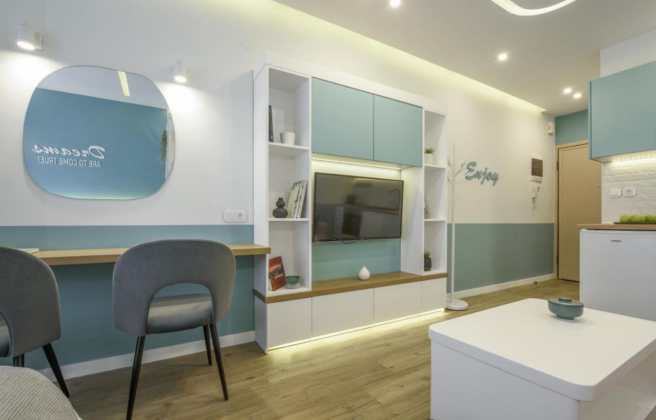 Τhe Half Root Suite In The Heart Of City Center Thessaloniki Exterior foto