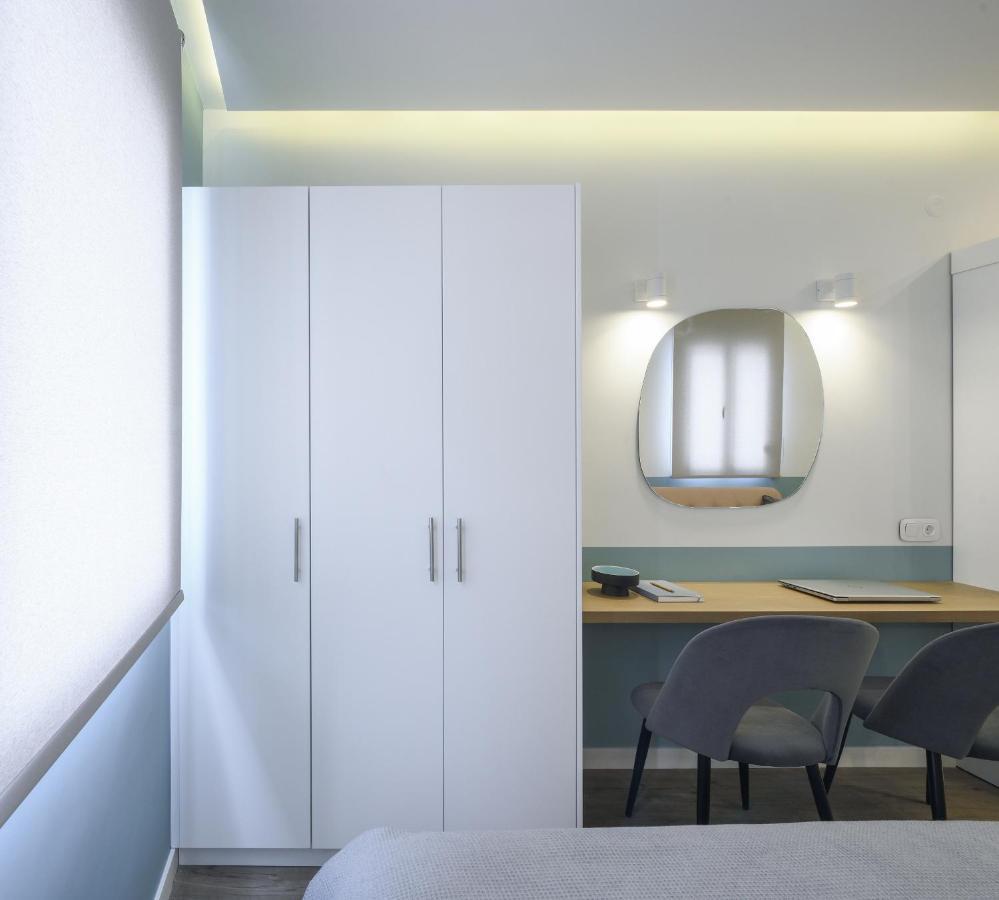 Τhe Half Root Suite In The Heart Of City Center Thessaloniki Exterior foto