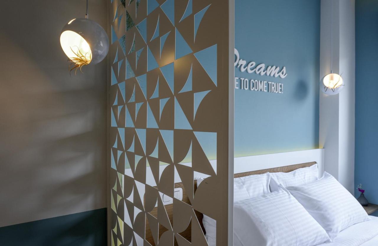 Τhe Half Root Suite In The Heart Of City Center Thessaloniki Exterior foto