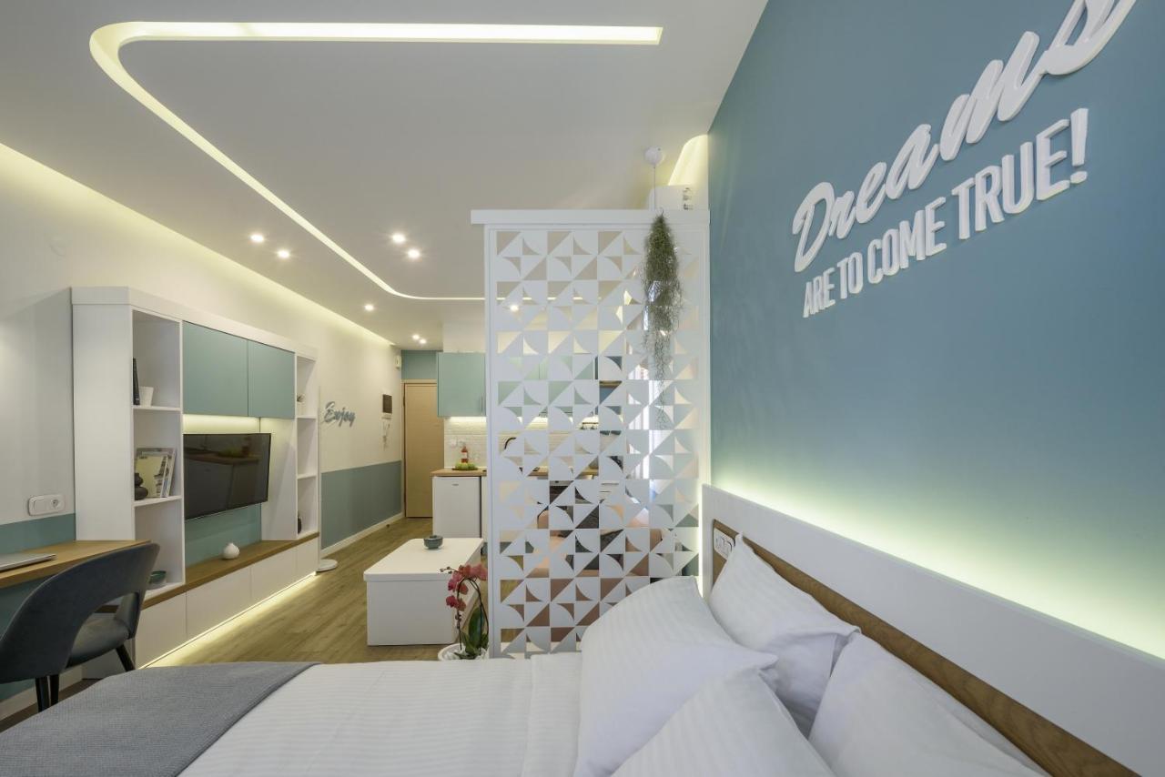 Τhe Half Root Suite In The Heart Of City Center Thessaloniki Exterior foto