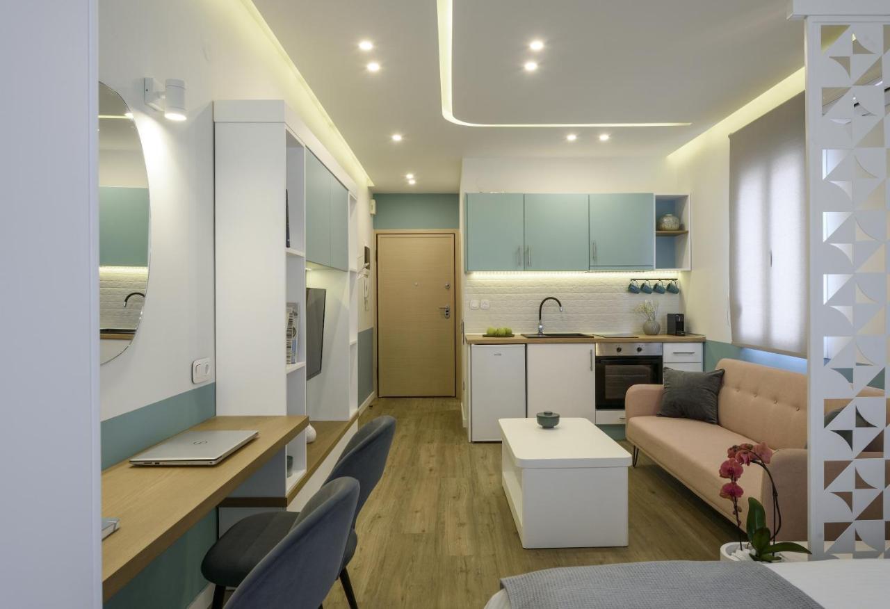 Τhe Half Root Suite In The Heart Of City Center Thessaloniki Exterior foto