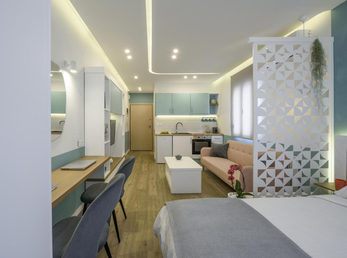 Τhe Half Root Suite In The Heart Of City Center Thessaloniki Exterior foto